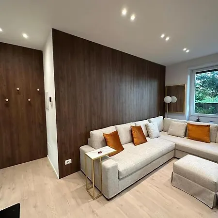 Luxury Lake Apartment